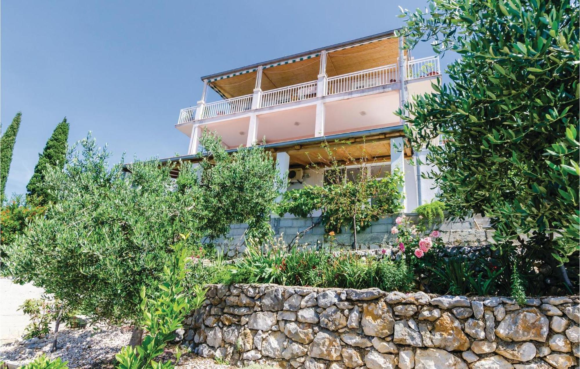 3 Bedroom Beautiful Apartment In Orasac Exterior foto