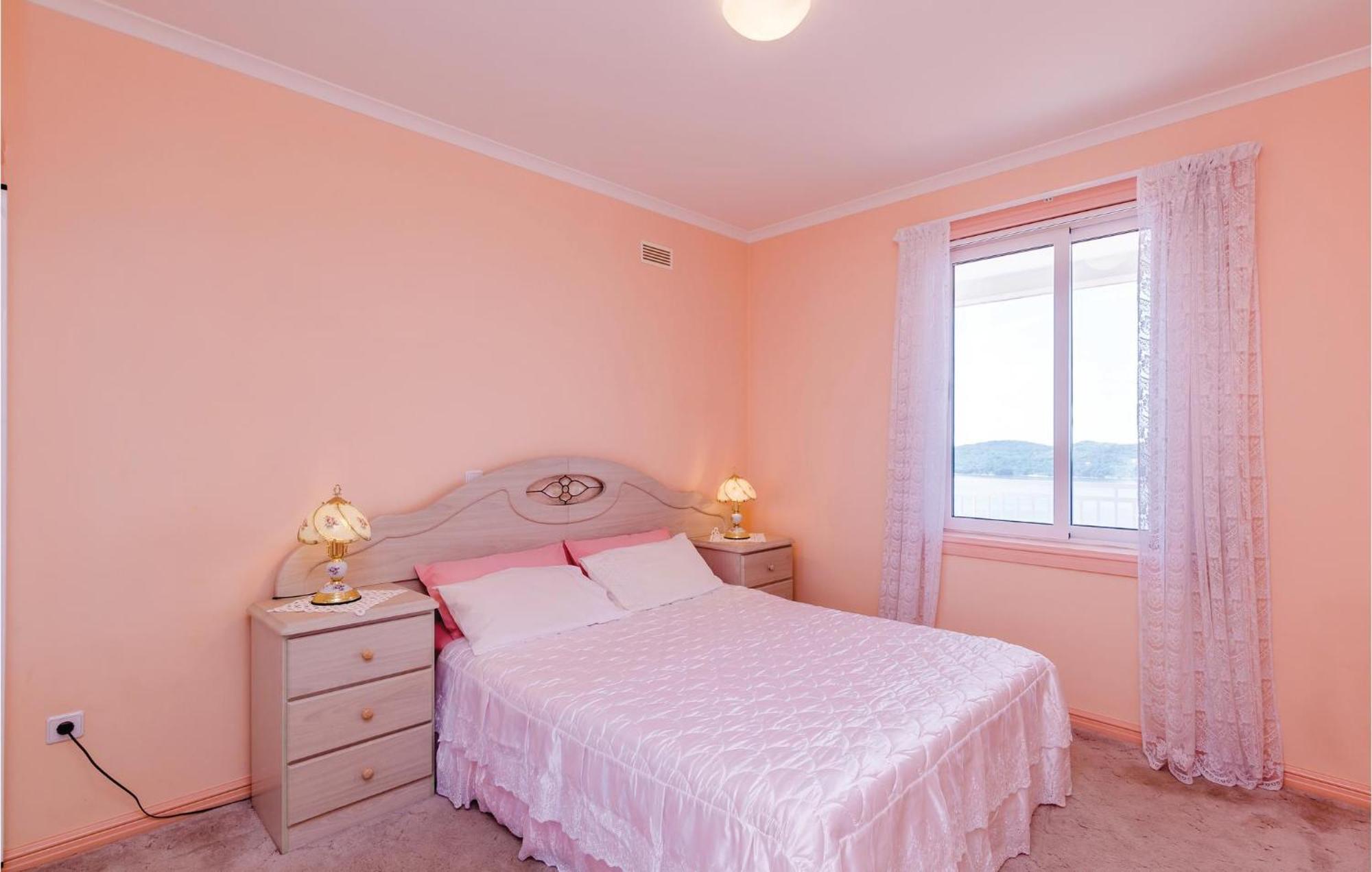 3 Bedroom Beautiful Apartment In Orasac Exterior foto